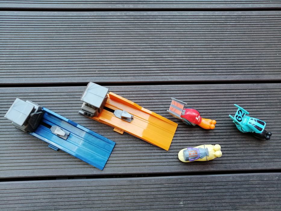 2 lançadores e 3 caracóis  do Filme Turbo