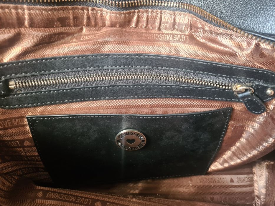 Mala Moschino original nova preta e branca