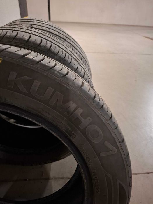 Komplet opon Kumho 185/60 R15