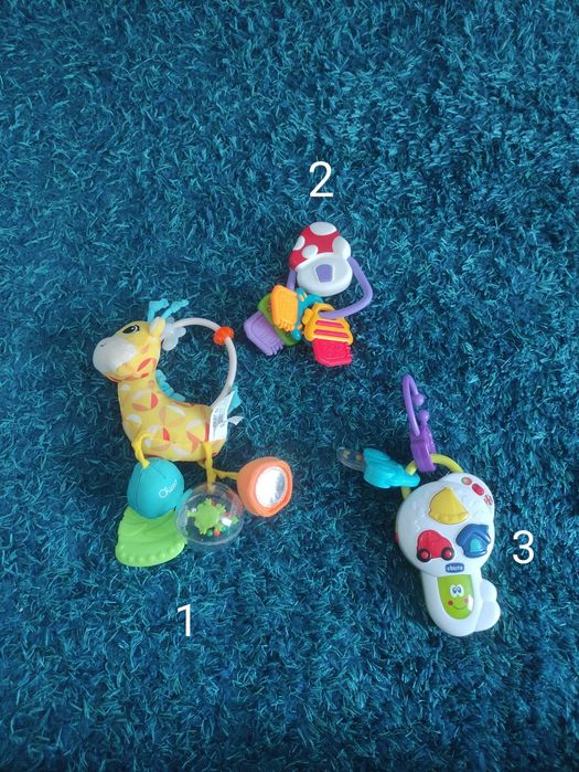 Brinquedos para bebe com som - como novos