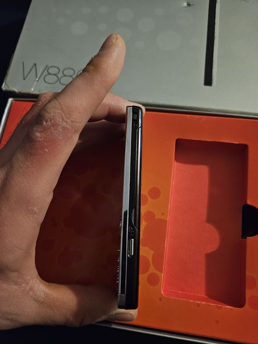 Sony Ericsson w880i cały komplet