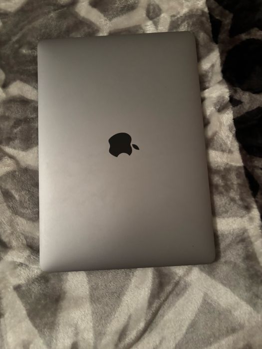 MacBook Pro Retina 13-inch (2017)