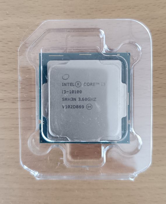 Intel Core i3-10100 – 4 Cores / 8 Threads – Excelente estado