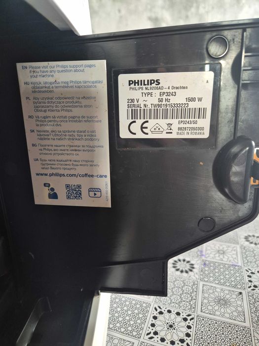 Ekspres Phillips LatteGo 3200 EP3243