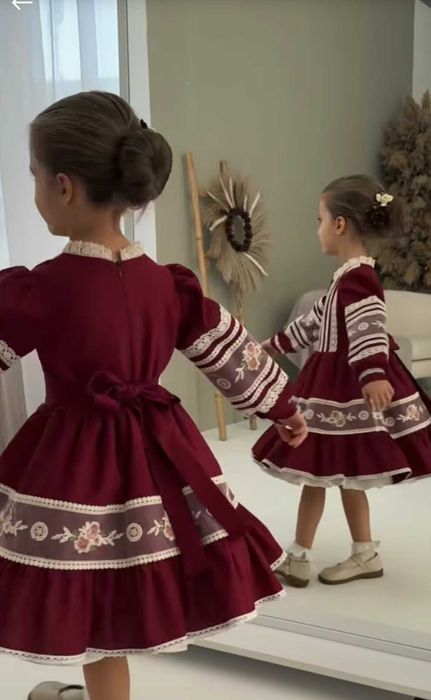 Плаття, ручна робота