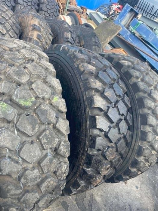 365/85R20 Michelin XZL