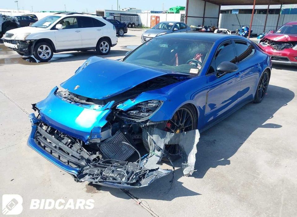 Porsche Panamera (971) Turbo 2017 roku AWD – model USA.