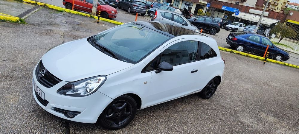 Opel corsa coupé  2010