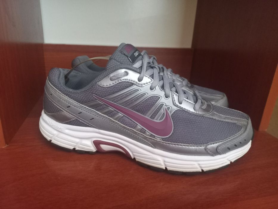 продам кросівки бренду Nike модель Dart 8 (оригінал) 40р 25,5см