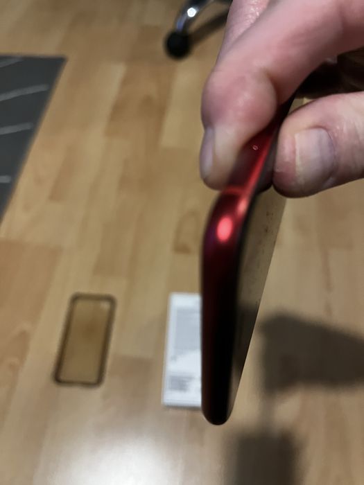 Iphone se czerwony