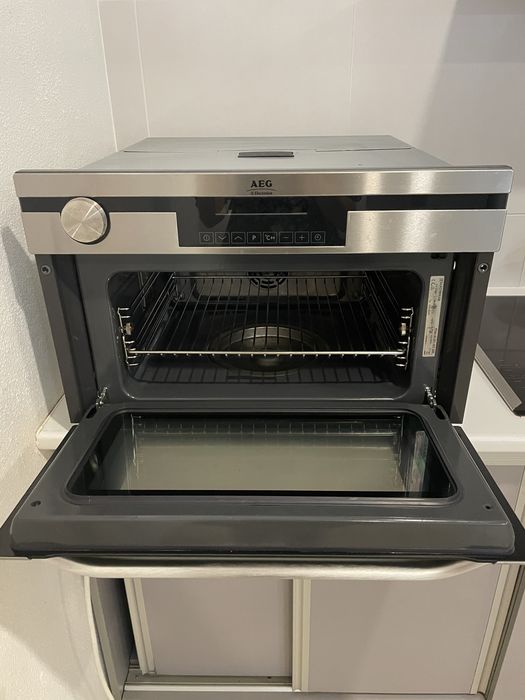 Forno de Encastrar AEG Electrolux KB9820E-m Inox – Funcional