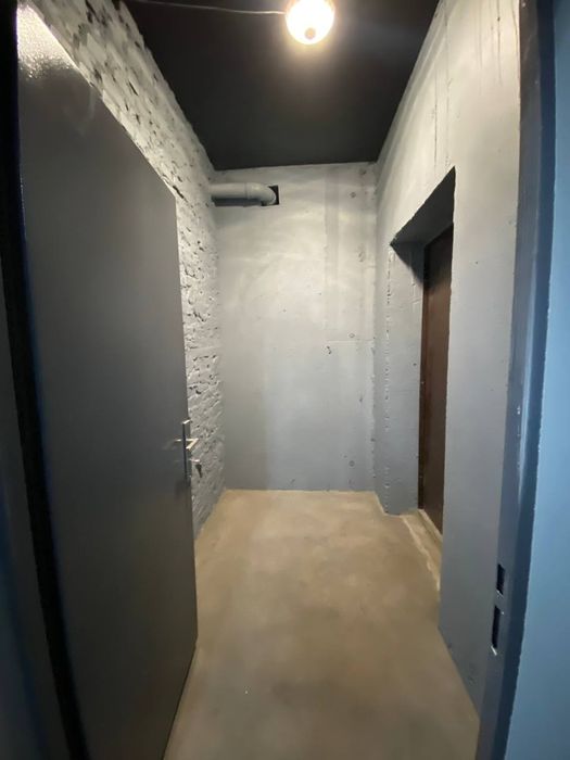 Підвальне приміщення 173.8м2. Центр. Світло завжди