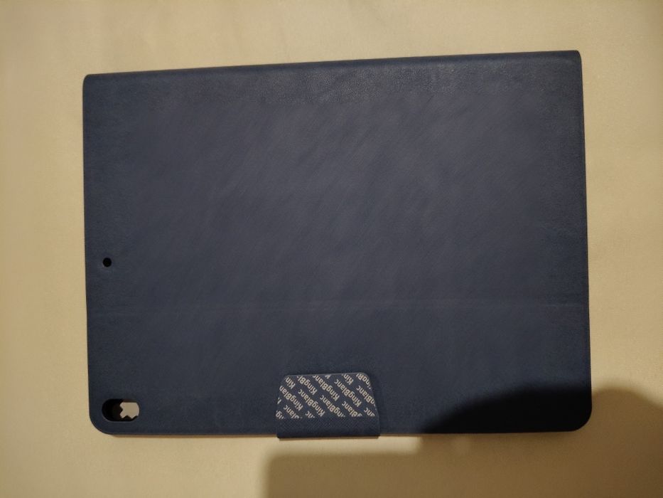 Etui z klapką na iPada