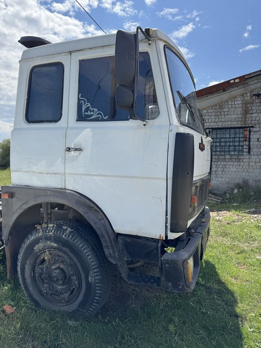 МАЗ 6429 тягач під відновлення
