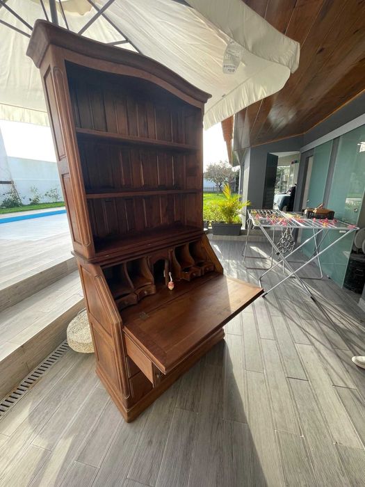 Vendo escrivaninha - secretária em castanho velho