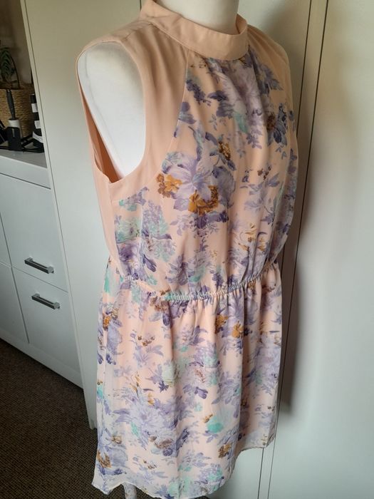 Nowa sukienka letnia 48