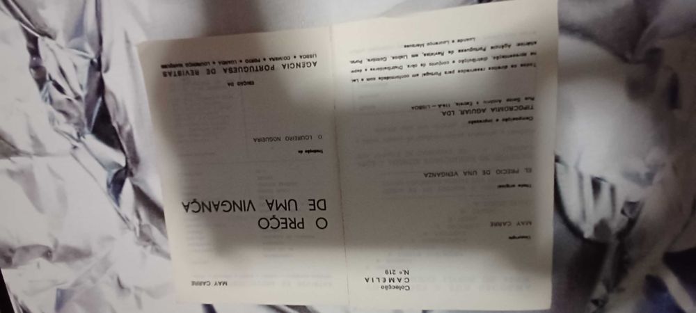 Livro _O Preço de uma Vingança_ de May Carre