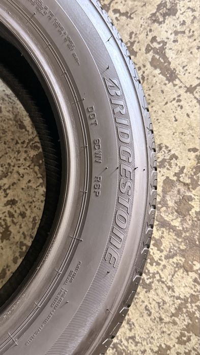 Pneus 195/60r16 Bridgestone Turanza T001 com 95% piso