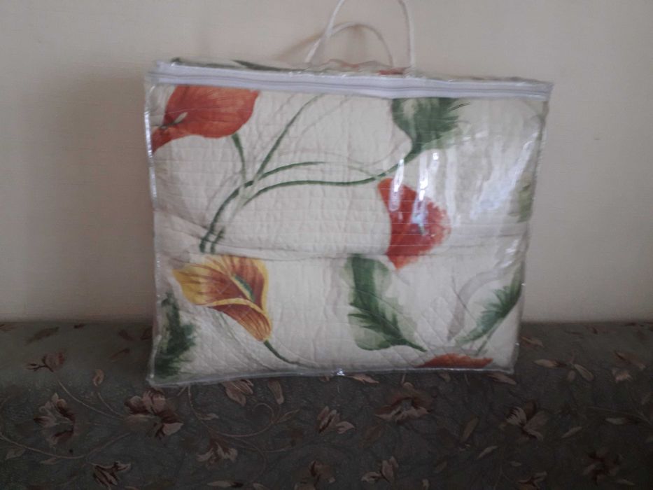 хлопковое стеганое покрывало на кровать