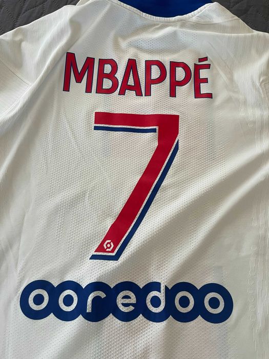 Camisola Oficial PSG Alternativa Tamanho M 2020/2021 - Mbappé 7