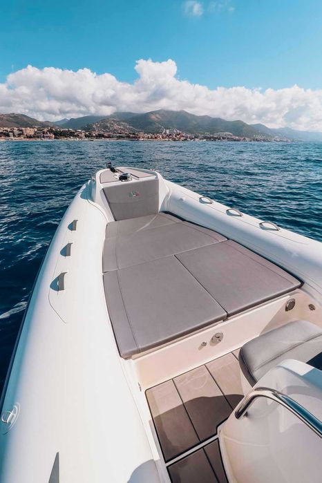 Nowa łódź RIB: BSC 70 - dł.:7,35m/14os. - od boatcenter.pl