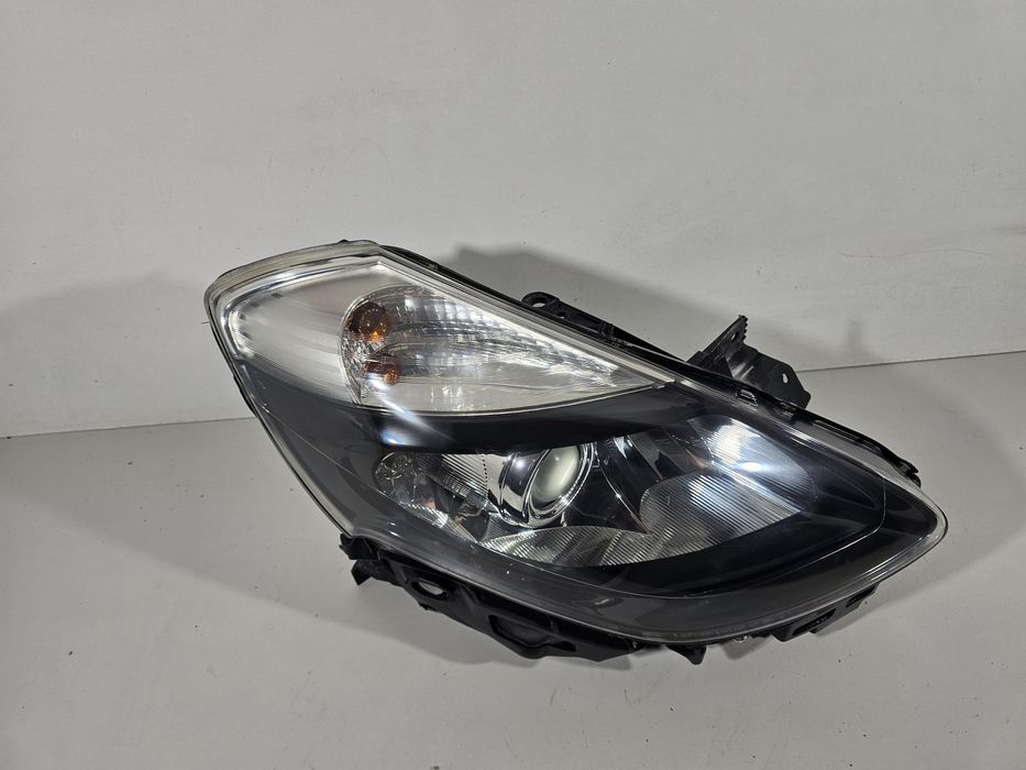 Renault clio iii 3 lift lampa przód przednia soczewka prawa