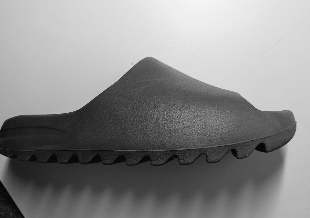 Klapki yeezy slide
