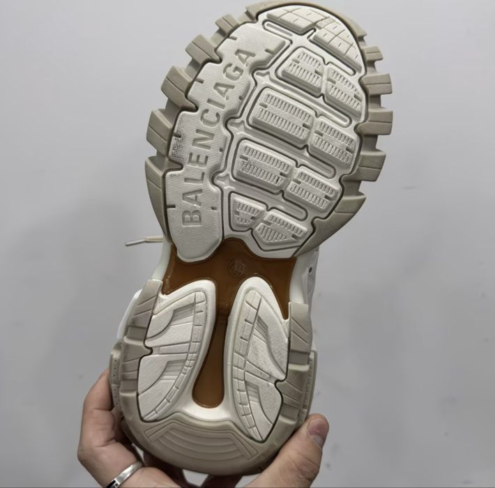 Balenciaga track 3! В наявності!