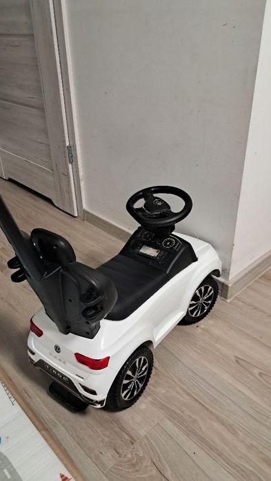 Sprzedam Jeździk autko VW T-ROC