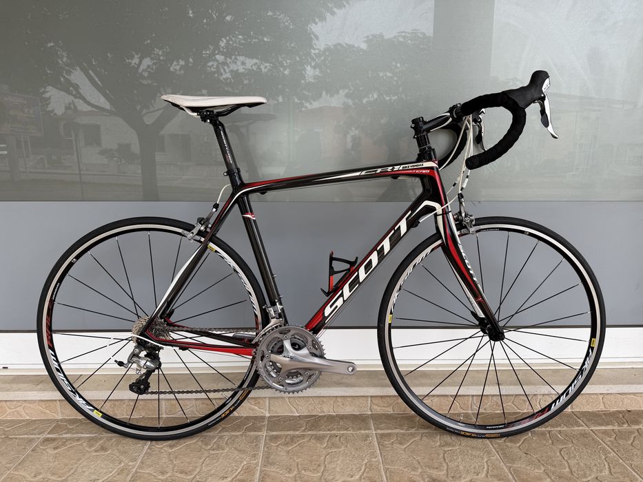 Bicicleta Scott em carbono - Excelente estado!