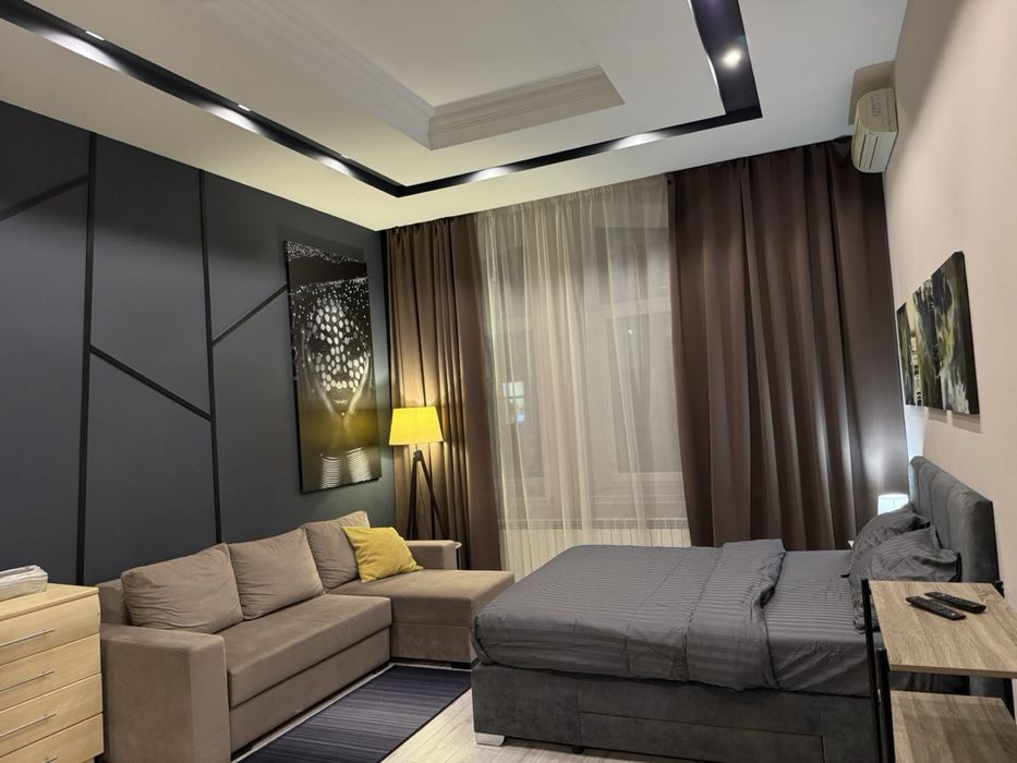 Люкс - ДВІ спальнІ  МЕТРО Хрещатик Лютеранська 3