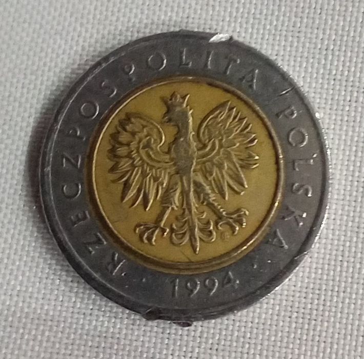 Moneta 5 złotych z wadą fabryczną