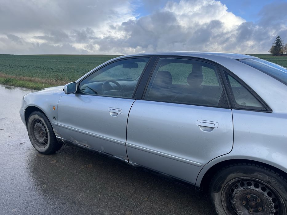 audi a4 b5 1.6 benzyna + gaz
