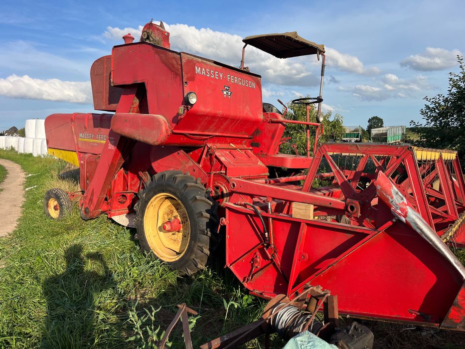Kombajn Massey Ferguson MF 86 – sprawny, gotowy do pracy!