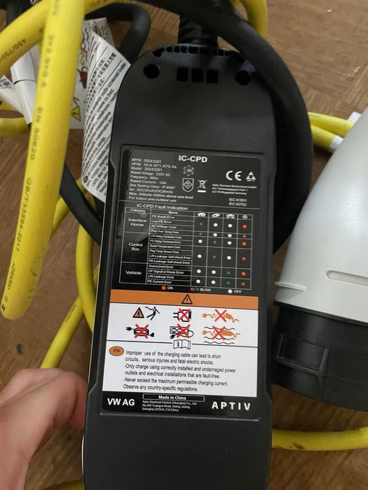 Ladowarka do Auta elektrycznego VW