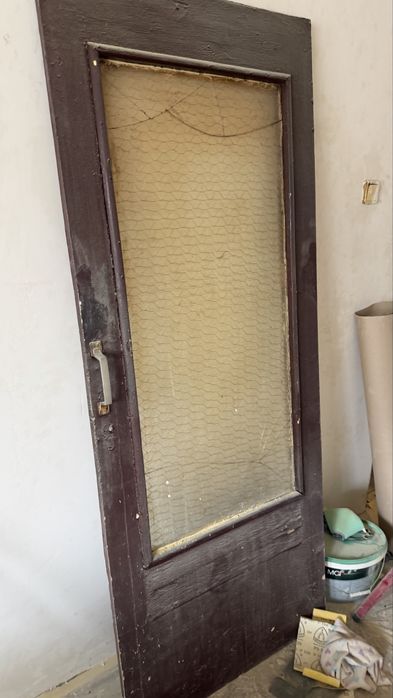 Дрова скрині двері