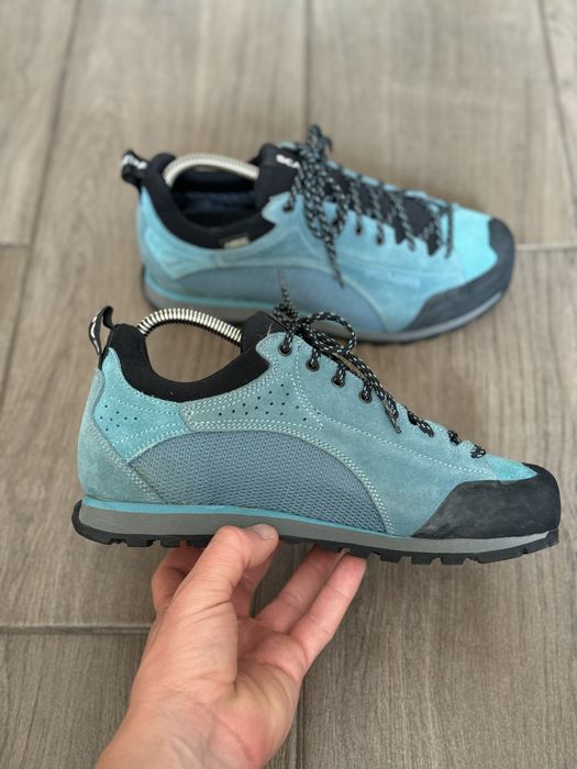Кроссовки  Scarpa Gore-Tex 38 р