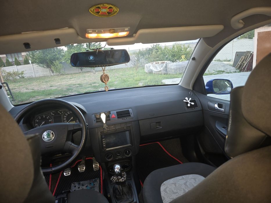 Продам Fabia 1.  2004 року