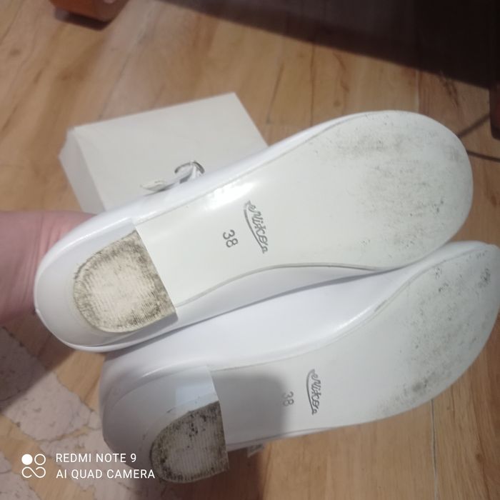 Buty, pantofle komunijne szeroka stopa rozm 38 jak nowe