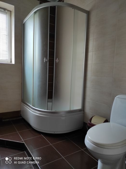 Подобово оренда з банею , банкет залом , мангальною зоною , порковкою