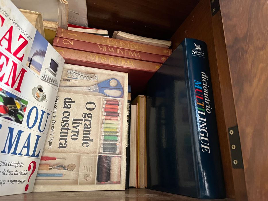 Livros enciclopédias