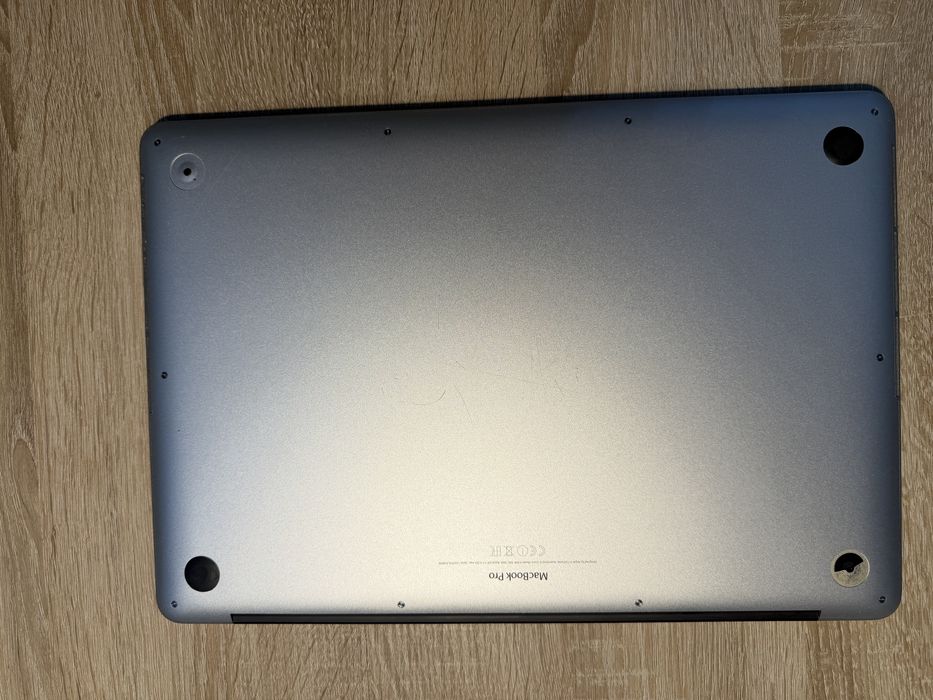 MacBook Pro Retina 15” Mid 2015 | i7 | 16 GB | 256 GB SSD | nowa bateria