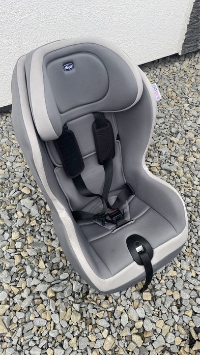 Fotelik samochodowy Chicco Go One 9-18 kg