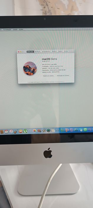 i Mac (21.5-inch, Late 2009)