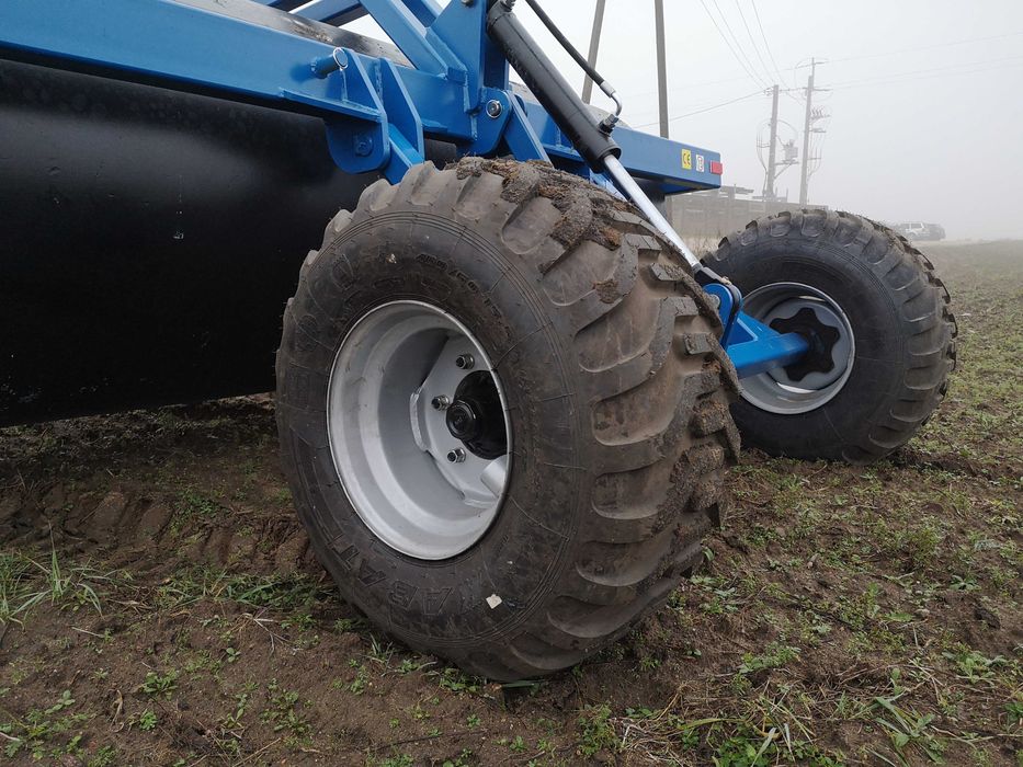 Wał Łąkowy 3m Hydrauliczny Ciągany Duże Koła!