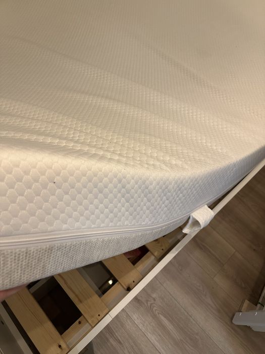 Sprzedam łóżko+ materac