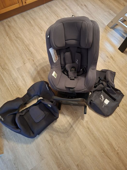 Fotelik obrotowy 360 Nuna Rebl Plus i-Size (0-18 kg) ISOFIX – Stan bardzo dobry