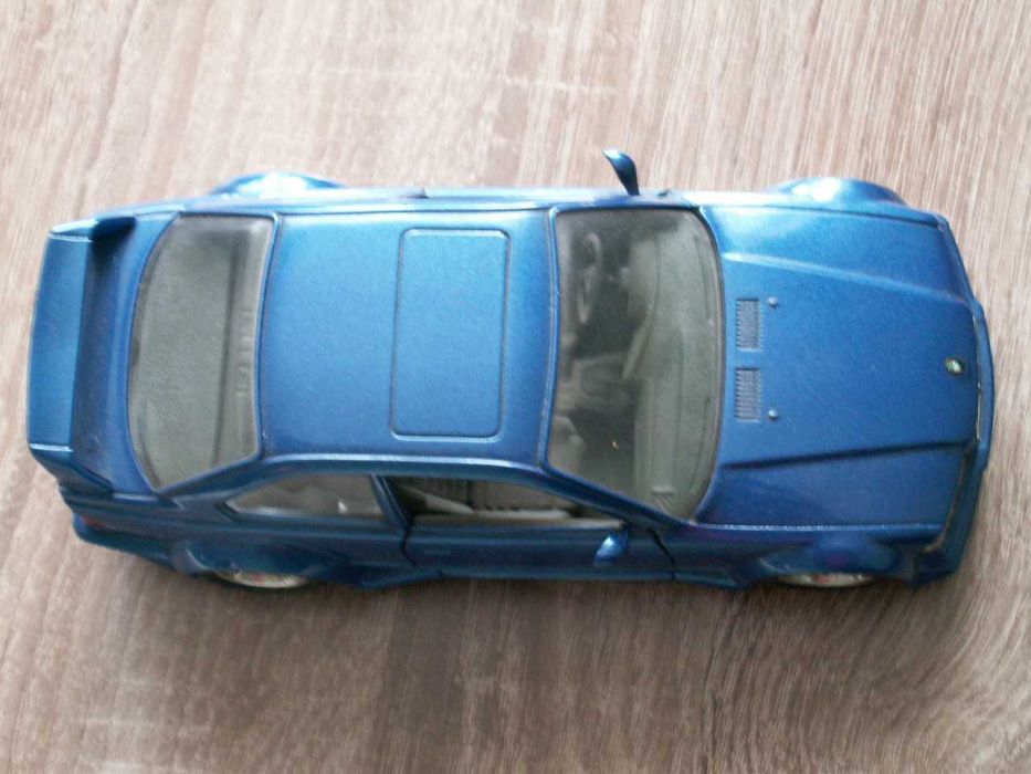 Stare BBurago - Made in ITALY - BMW M3 - 1/24