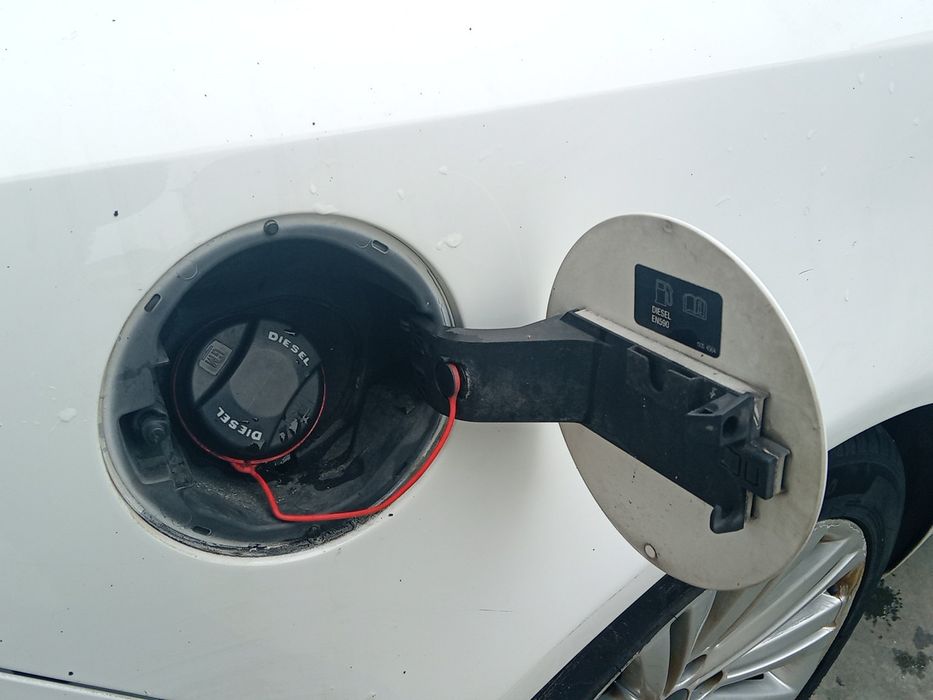 Tampa depósito combustível OPEL Insignia A (G09)