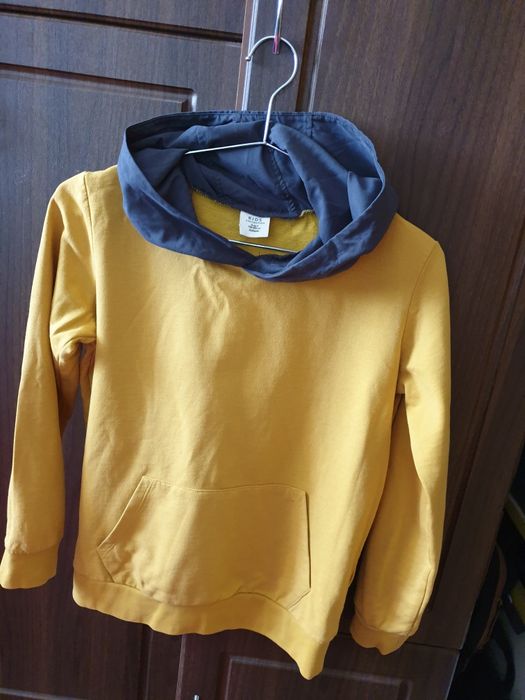 Продам 2 кофти для хлопкика 11-12 років